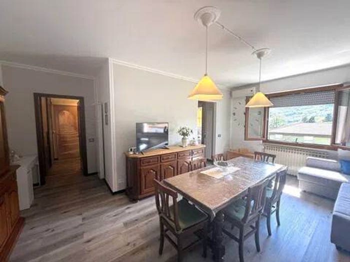 Appartamento con 5 locali in vendita in Via Nazionale SNC, Villafranca in Lunigiana