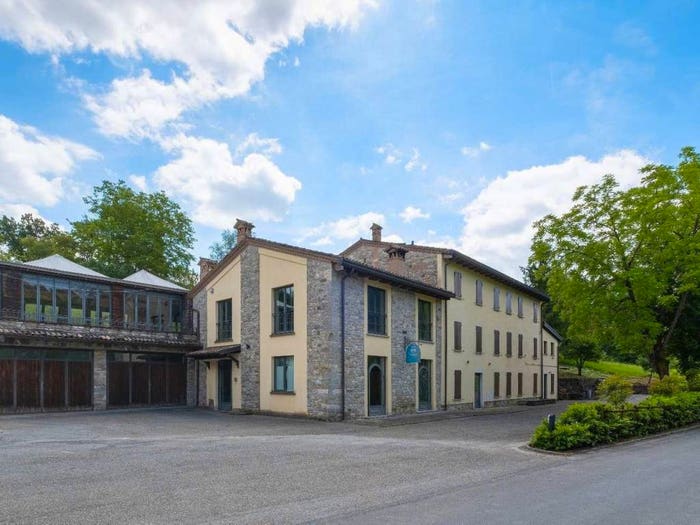 Casa in vendita in Varano de' Melegari
