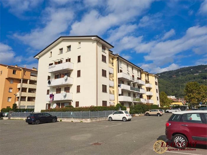 Appartamento bilocale in vendita in Via Ratti, Aulla