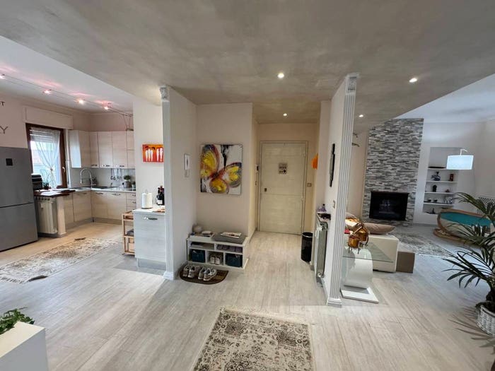 Appartamento quadrilocale in vendita in Lungotanaro San Martino, Borgo Rovereto Piscina, Alessandria