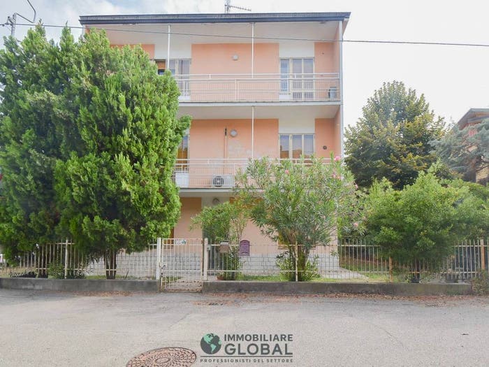 Appartamento quadrilocale in vendita in Via Vicenza, Buon Pastore Parco Amendola, Modena