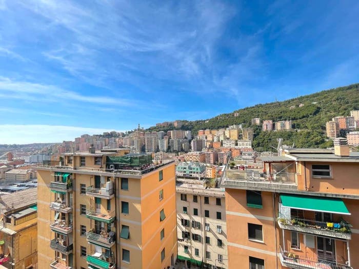 Appartamento trilocale in vendita in Staglieno, Genova