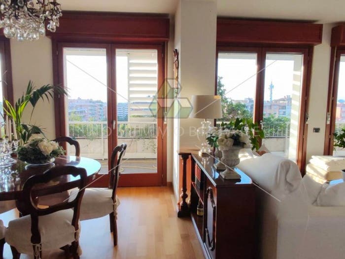 Appartamento trilocale in vendita in Via Giovanni Lampariello, Fonte Laurentina, Roma