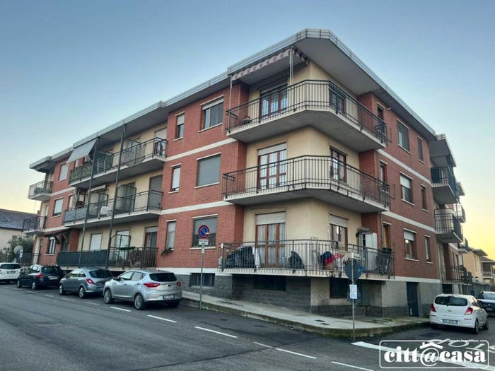 Appartamento trilocale in vendita in Centro, Brusasco