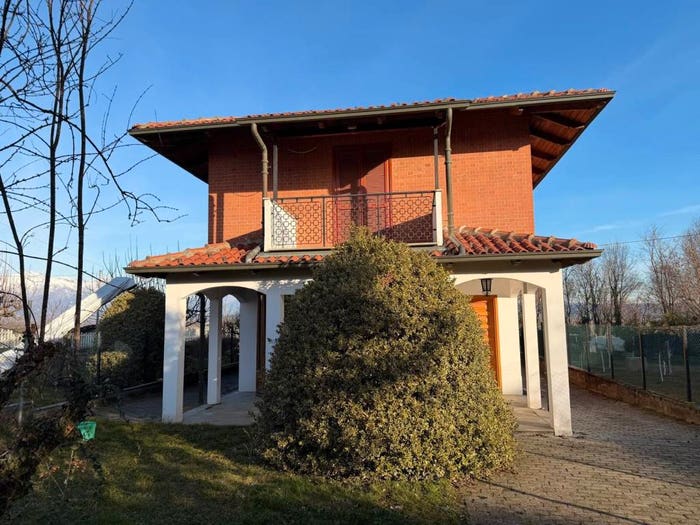 Casa con 6 locali in vendita in Vicolo Sartore, Centro, Mercenasco