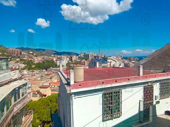 Casa trilocale in vendita in Viale Italia Montepiselli, Messina