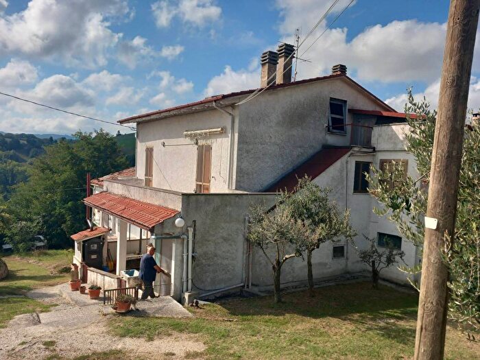 Casa con 6 locali in vendita in Villa Ceccolini, Pesaro