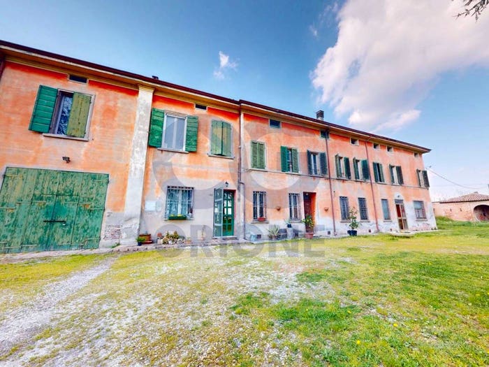 Casa con 6 locali in vendita in Via Ladino, Porotto Cassana, Ferrara