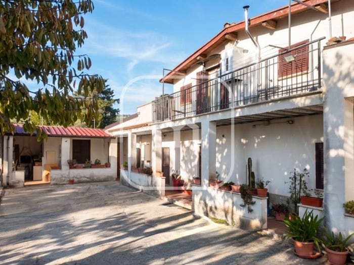 Casa quadrilocale in vendita in Via Molella, Centro, Palestrina