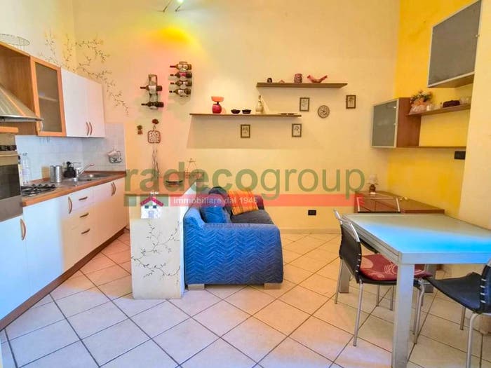 Appartamento bilocale in vendita in Piazza Santi Pietro e Paolo, Cavour San Carlo, Livorno