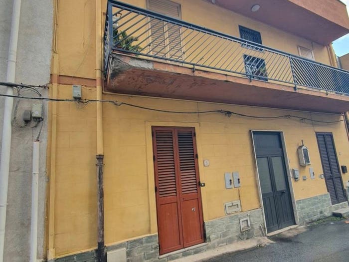 Appartamento trilocale in vendita in via Stagno, Minissale, Messina