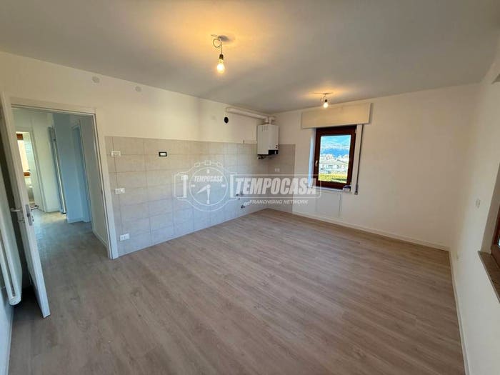 Appartamento trilocale in vendita in Via la Cal, Centro, Limana