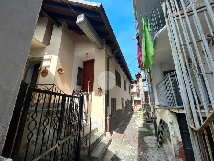 Appartamento trilocale in vendita in Via Sereine, Centro, Alpette
