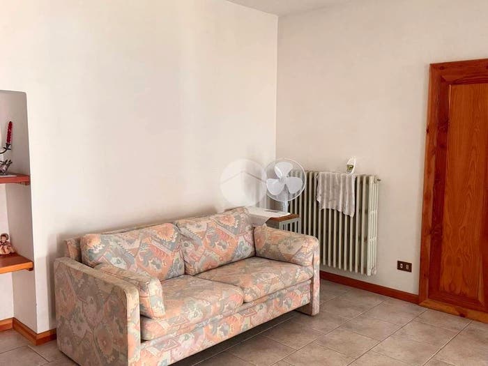 Casa con 6 locali in vendita in Via Case Bruciate, Breno