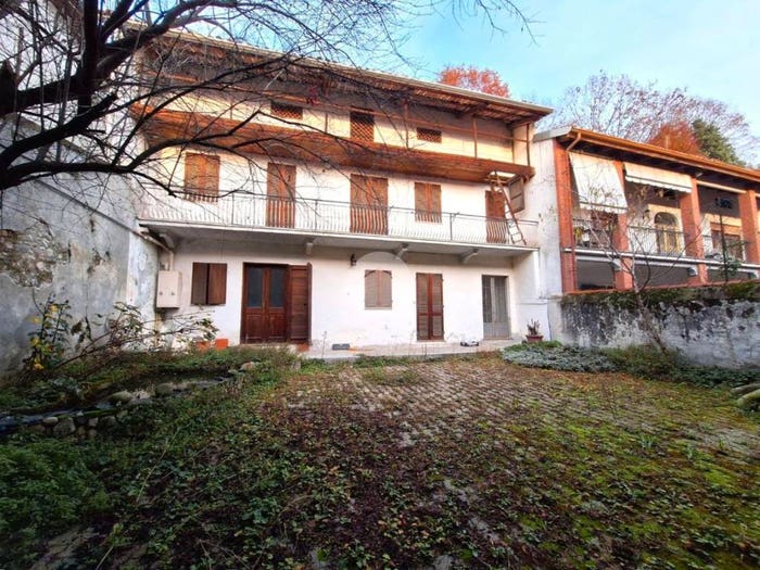 Casa trilocale in vendita in Via umberto primo, Centro, Vestignè