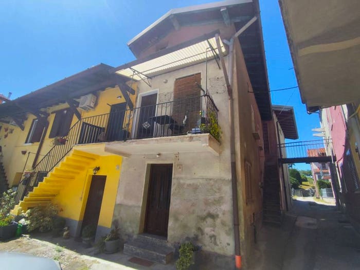 Casa trilocale in vendita in Via Luigi Cadorna, Bulgarograsso