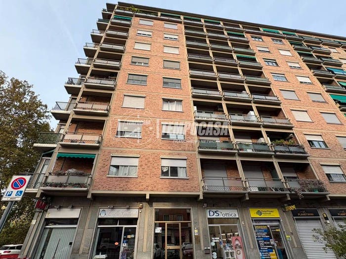 Appartamento trilocale in vendita in Corso Vercelli, Rebaudengo, Torino