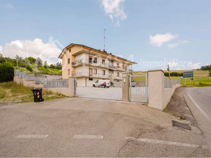 Appartamento quadrilocale in vendita in via galvani, Centro, Langhirano