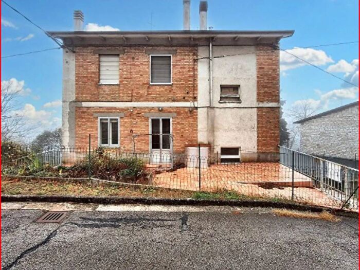 Appartamento trilocale in vendita in Via San Bernardino, Il Caldese, Urbino