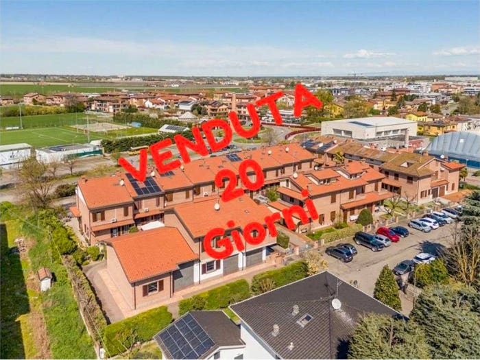 Casa con 6 locali in vendita in Via Giuseppe Verdi, Centro, Bomporto