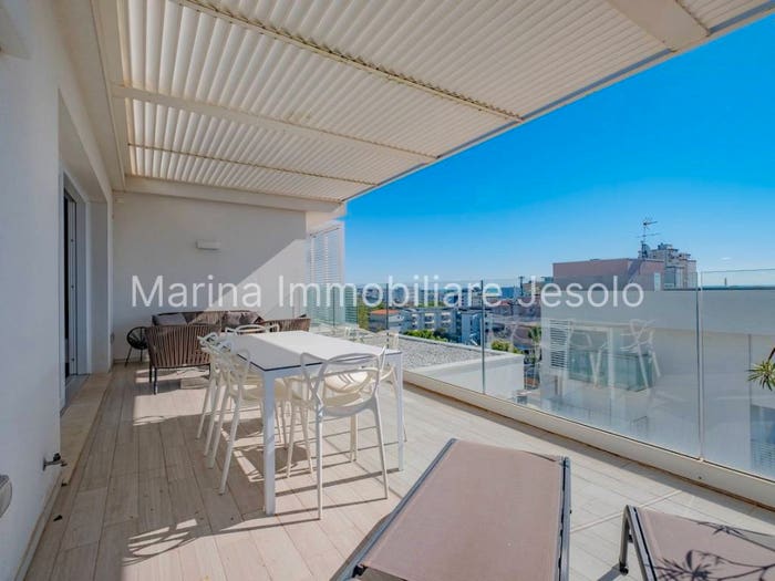 Casa quadrilocale in vendita in Via Gorizia, Lido Ovest Faro, Jesolo
