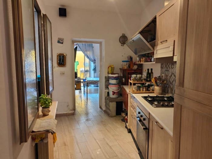 Appartamento trilocale in vendita in Piazza Giuseppe Mazzini, Porta a Mare Mazzini, Livorno