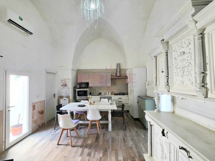 Casa bilocale in vendita in Via La Chiesa, Lequile