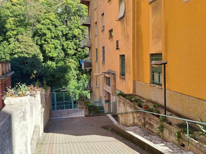 Appartamento quadrilocale in vendita in Via Sant'Alberto, Sestri Ponente, Genova