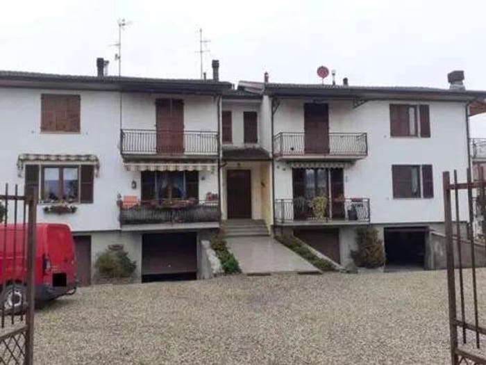 Appartamento quadrilocale in vendita in Strada Selva, Villalvernia