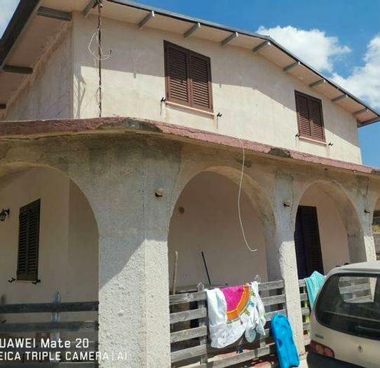 Casa con 5 locali in vendita in Contrada Suvarelli, Montelepre