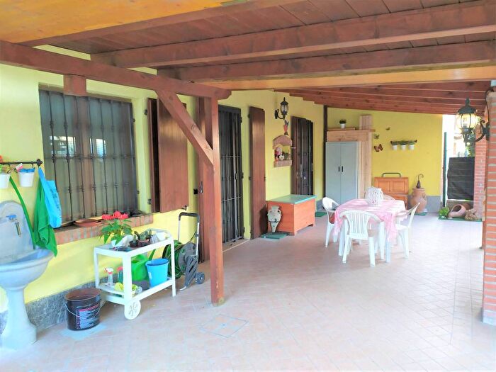 Casa quadrilocale in vendita in Via Borgonuovo, Maleo