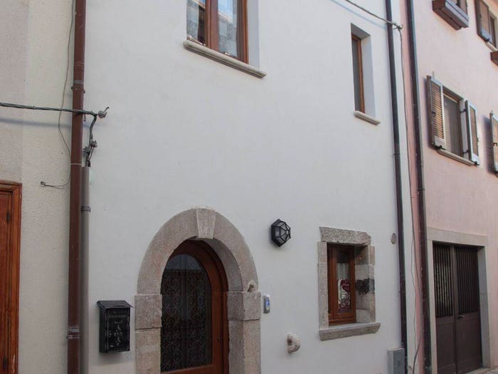 Casa con 6 locali in vendita in Via Casili, Alfedena