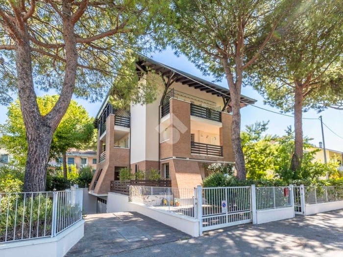 Appartamento trilocale in vendita in Via Caduti Per La Libertà, Centro, Cervia