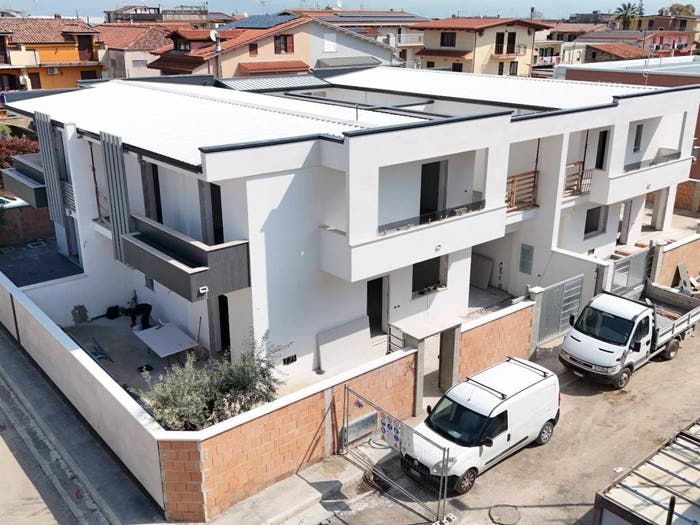 Appartamento con 5 locali in vendita in Via Castagnola, Parete