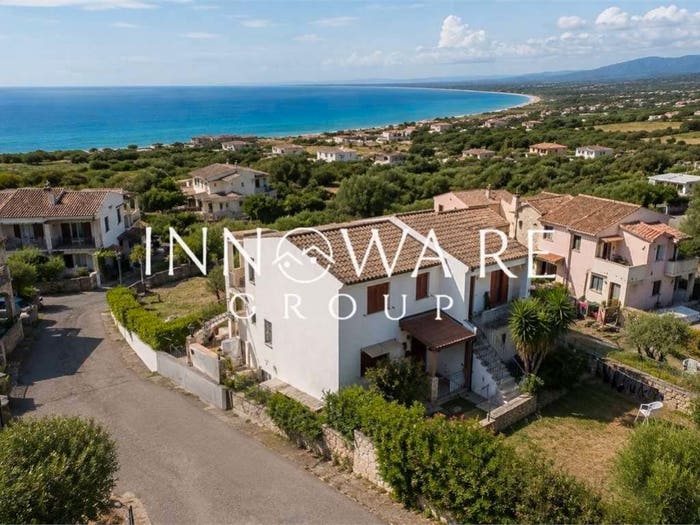 Appartamento quadrilocale in vendita in Via Mare snc, Budoni