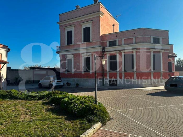 Casa con 6 locali in vendita in via Carrara Lama Di Macina, Bisceglie