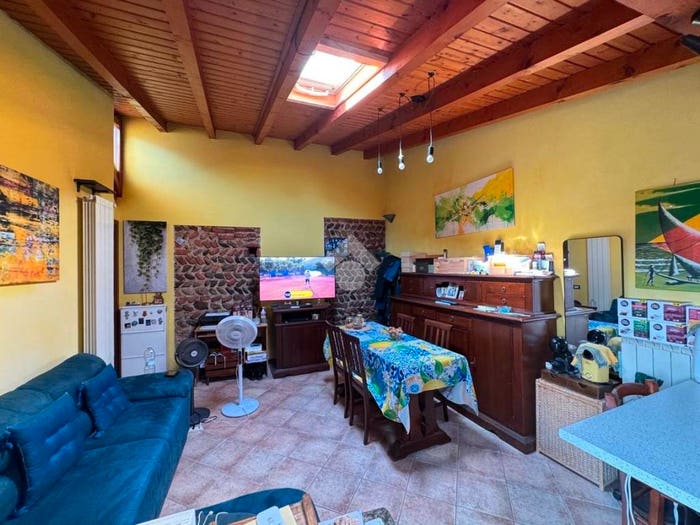 Appartamento bilocale in vendita in Via Nebulina, Centro, Oleggio