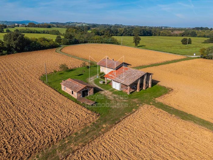 Casa quadrilocale in vendita in Via Gabbiano, Noceto