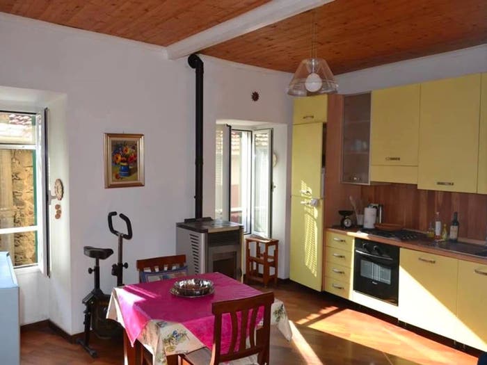 Appartamento quadrilocale in vendita in Via Visitazione No Number, Ceriana
