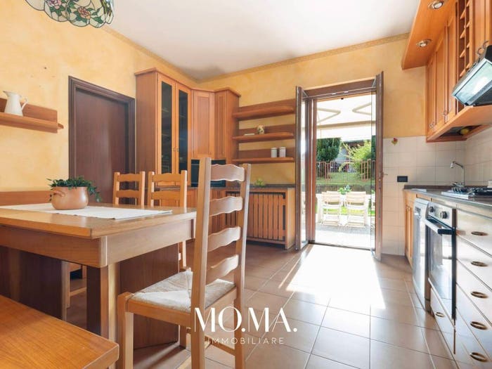 Casa con 5 locali in vendita in Via Ingegner Rinaldo Cabella Lattuada, Annone di Brianza