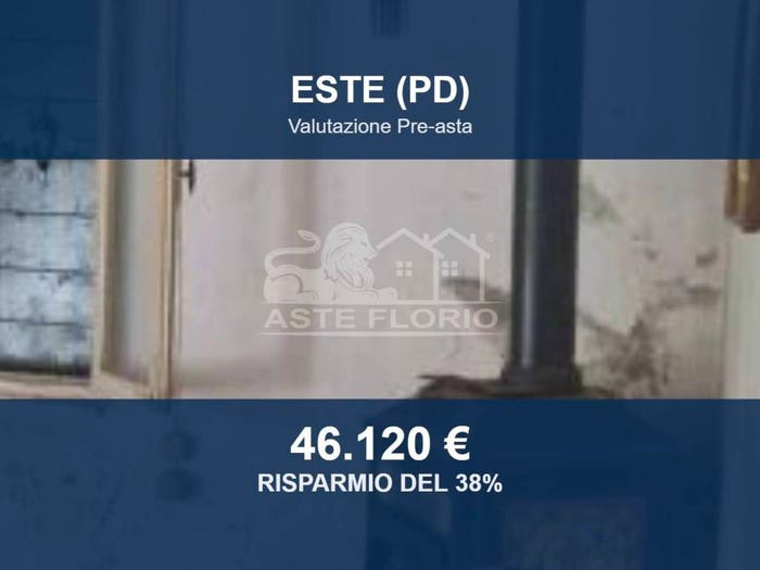 Casa trilocale in vendita in Via Deserto, Deserto, Este