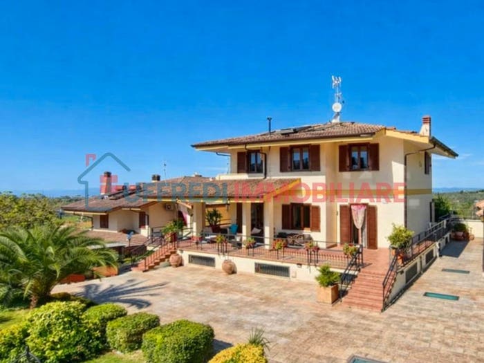 Casa con 6 locali in vendita in Via di Prataporci, Frascati