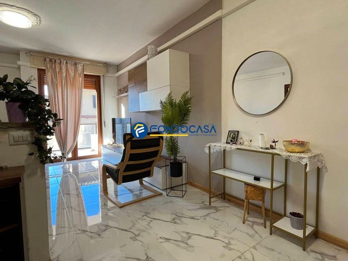 Appartamento trilocale in vendita in Via Lorenzo Banfi, Carnate