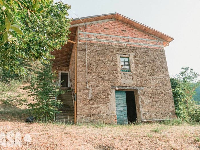 Casa con 5 locali in vendita in via piana, Centro, Sarsina