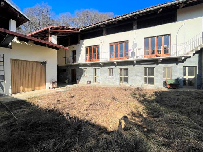 Casa con 6 locali in vendita in Via Giuseppe Verdi, Montalenghe