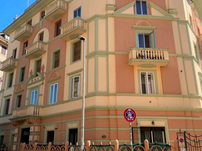 Appartamento quadrilocale in vendita in Via Lorenzo Costa, Castelletto, Genova