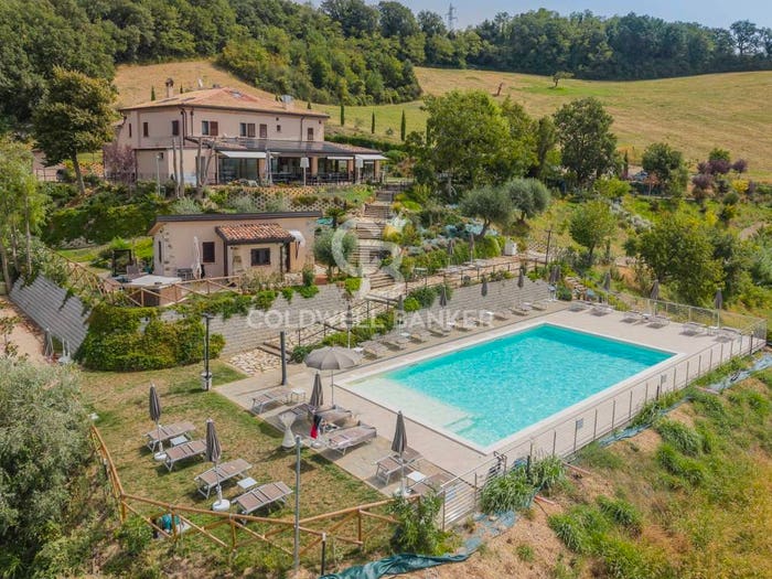 Casa con 6 locali in vendita in Via Gemmano, Montefiore Conca