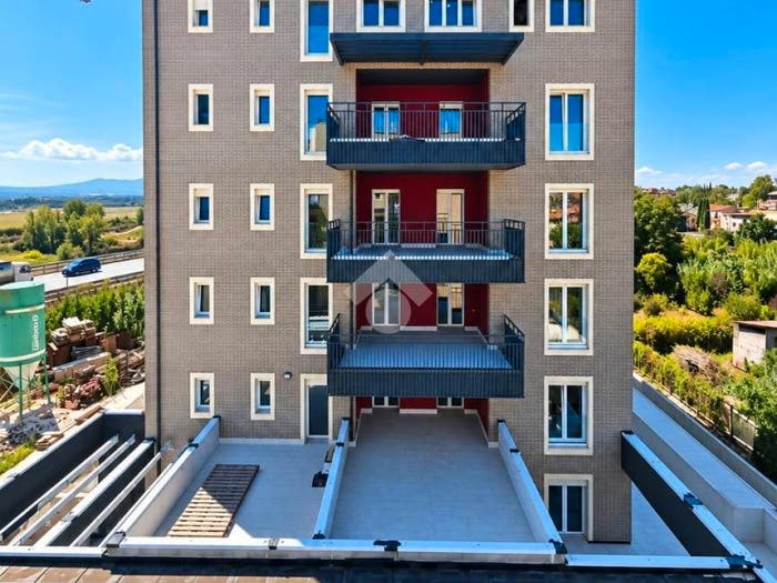 Appartamento trilocale in vendita in VIA DOMIZIA, Centro, Guidonia Montecelio