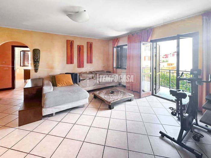 Appartamento trilocale in vendita in Via Fratelli Ferretti, Centro, Cerveteri