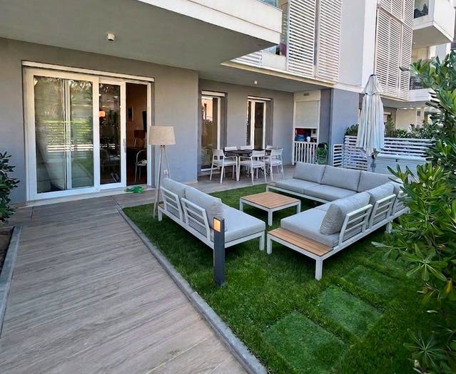 Appartamento trilocale in vendita in Viale Oriente, Pineta, Jesolo
